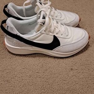 Nike White and Black Retro-Inspired Sneakers
